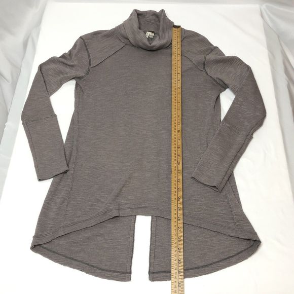We The Free People Split Back Turtleneck LARGE Tunic Top Stone Gray Slouchy - Picture 6 of 10